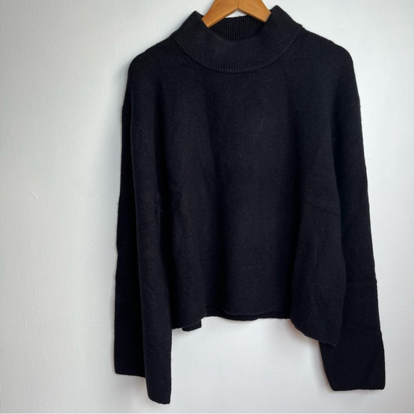 J.CREW Sizes L, XL Chunky Crewneck Sweater Supersoft Yarn Women’s Black - Picture 3 of 13